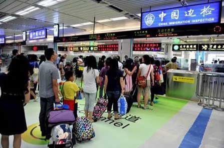 海關口岸地板工程案例-羅湖口岸出境大廳